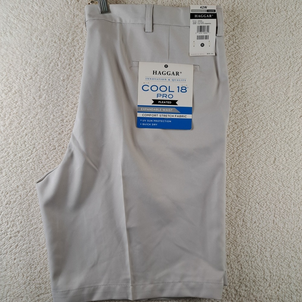 Haggar Cool 18 Pro Shorts Mens Size 42 4-Way Stretch Comfort Beige Pleated